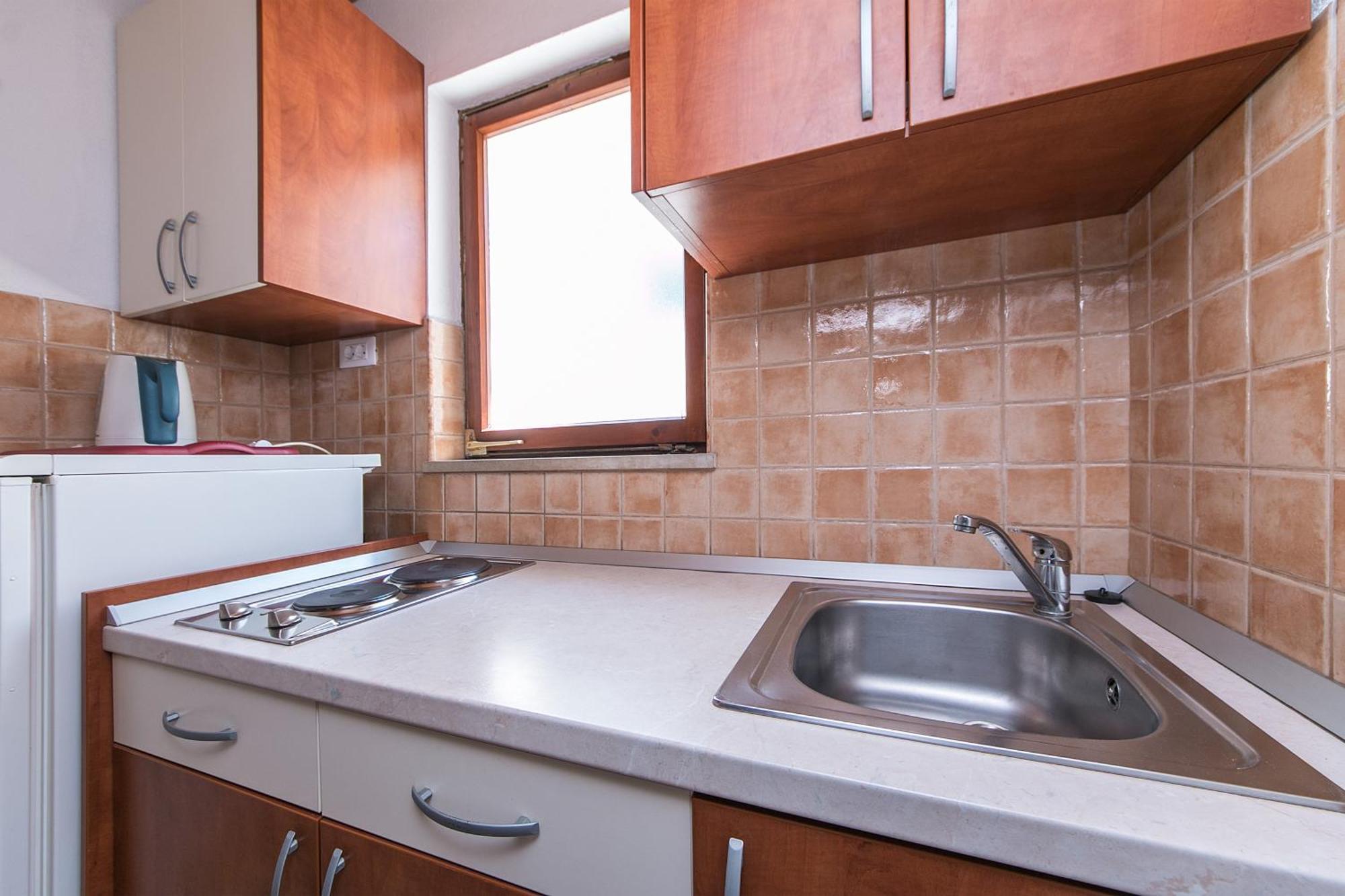Apartments And Rooms By The Sea Brela, Makarska - 2752 Bilik gambar