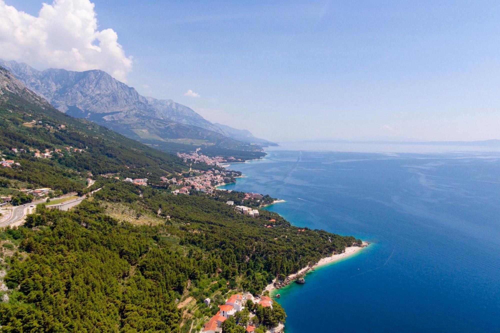 Apartments And Rooms By The Sea Brela, Makarska - 2752 Luaran gambar