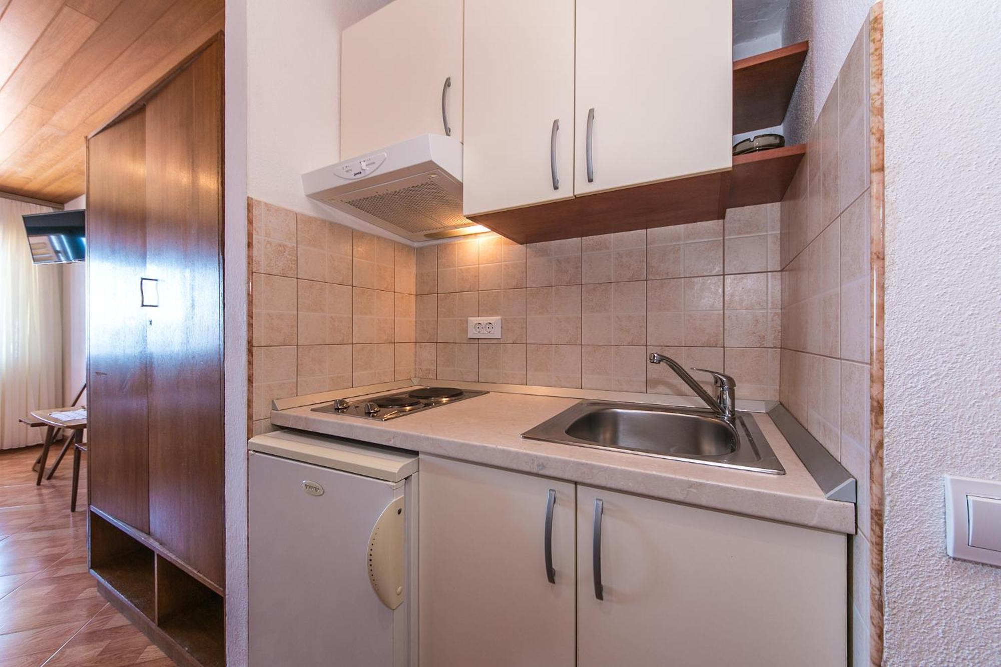 Apartments And Rooms By The Sea Brela, Makarska - 2752 Luaran gambar