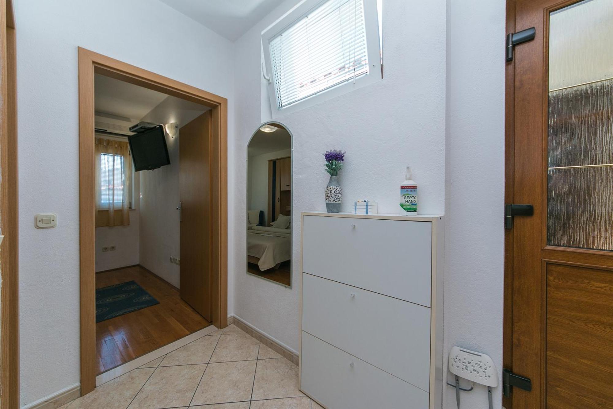 Apartments And Rooms By The Sea Brela, Makarska - 2752 Luaran gambar