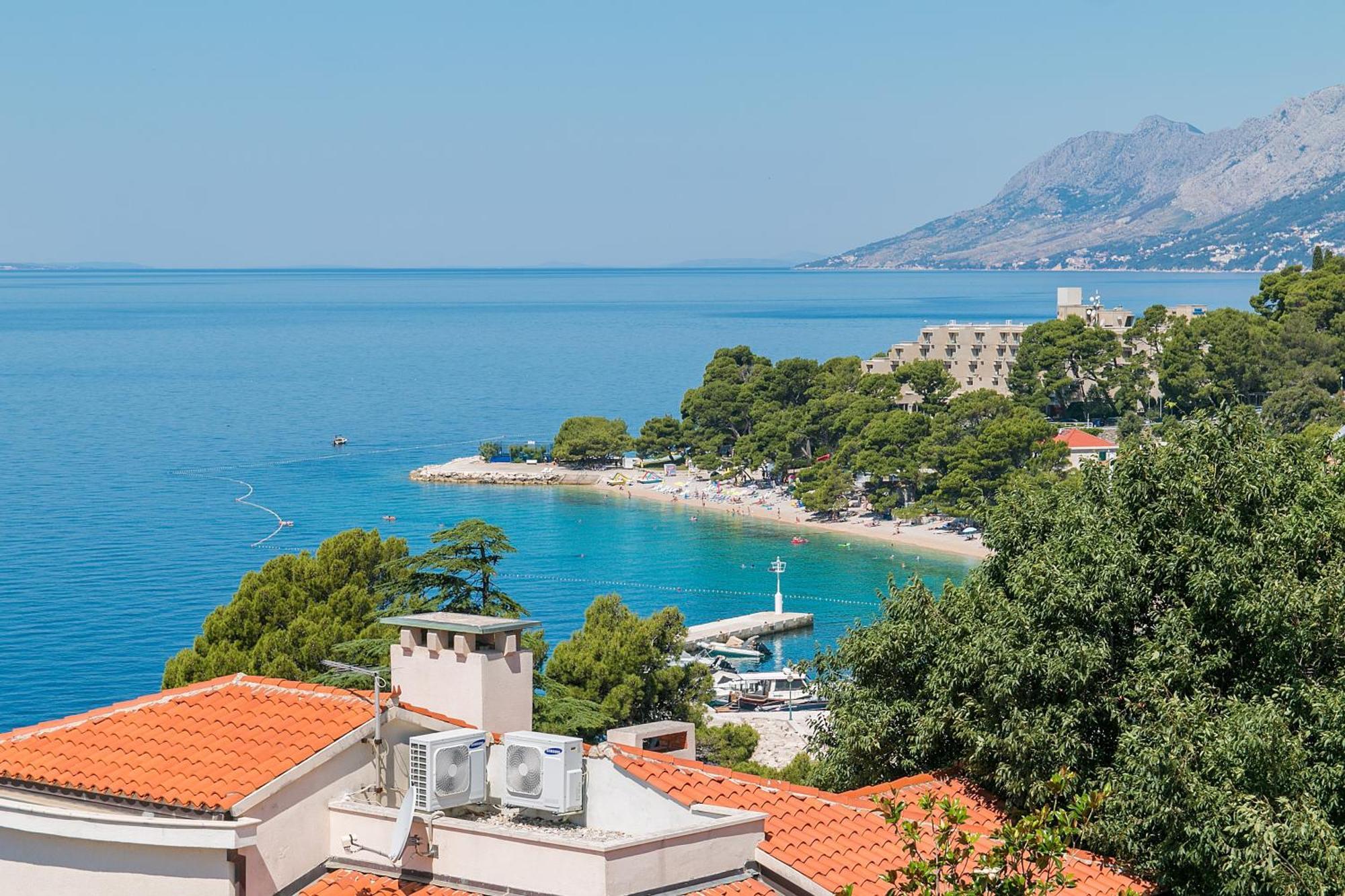 Apartments And Rooms By The Sea Brela, Makarska - 2752 Luaran gambar
